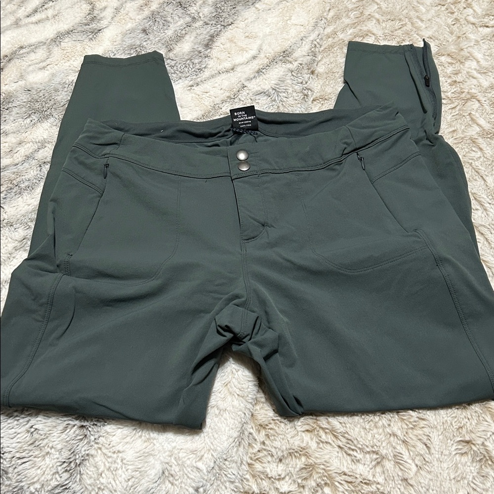 Kuhl Women's Straight Leg Pants - teal  Green size 12 reg